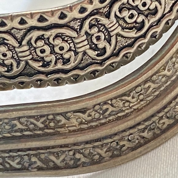 Two Wavy Cuff Bracelets Tarnished Silver Tone Ornate Etchings - Picture 8 of 10